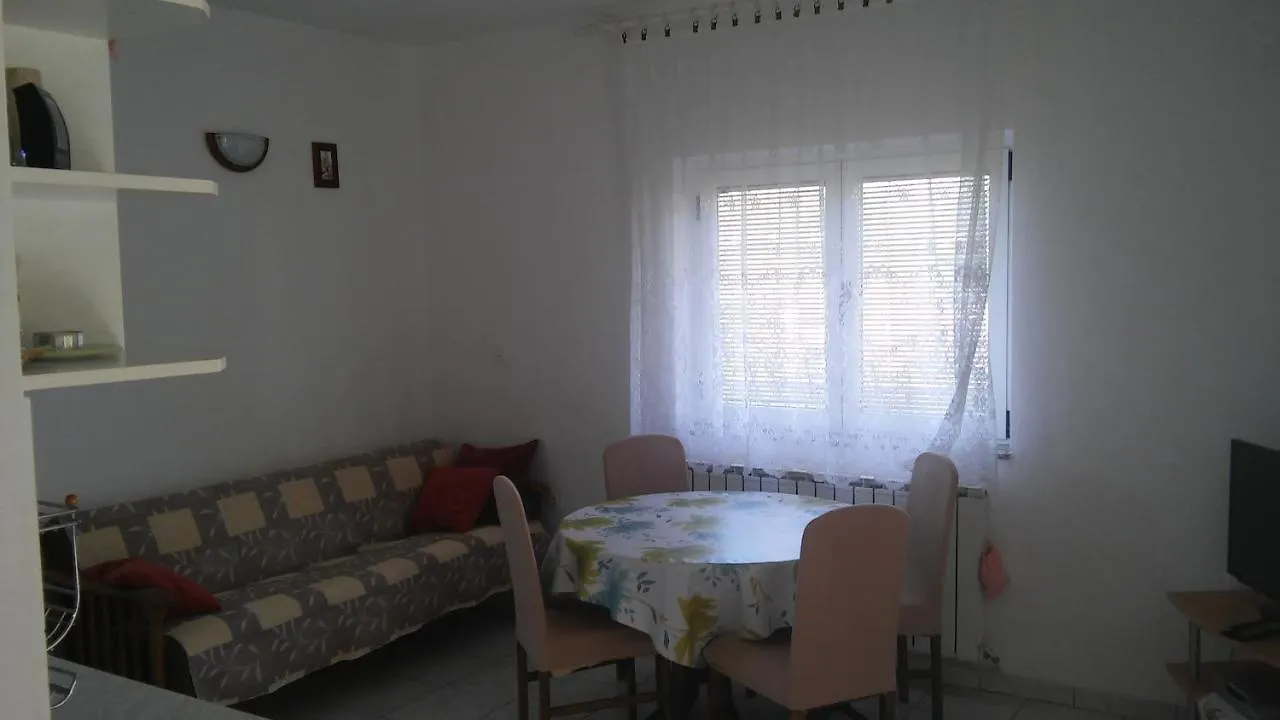 Apartments With A Parking Space Supetarska Draga - Donja, Rab - 11237